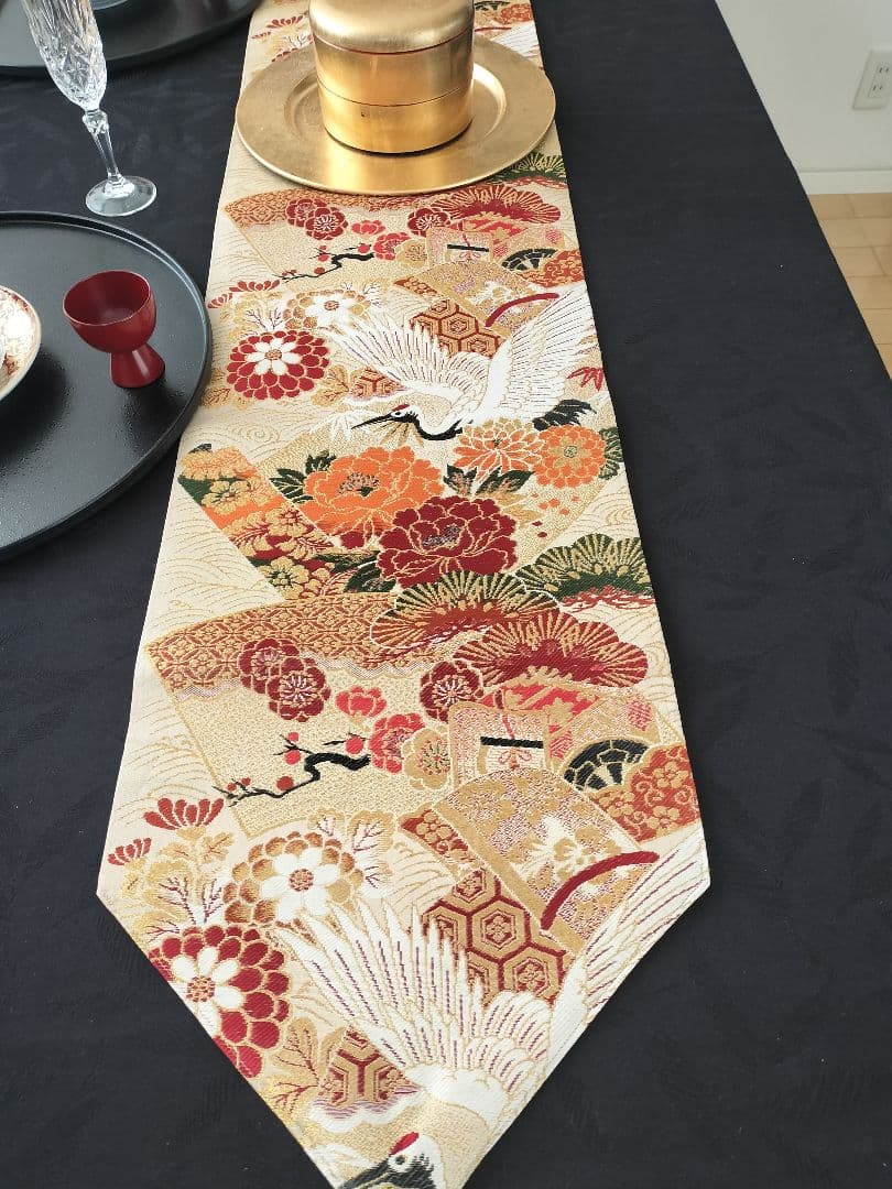 A872豪華刺繍‼️花嫁衣装帯‼️テーブルランナー1ｍ86cm