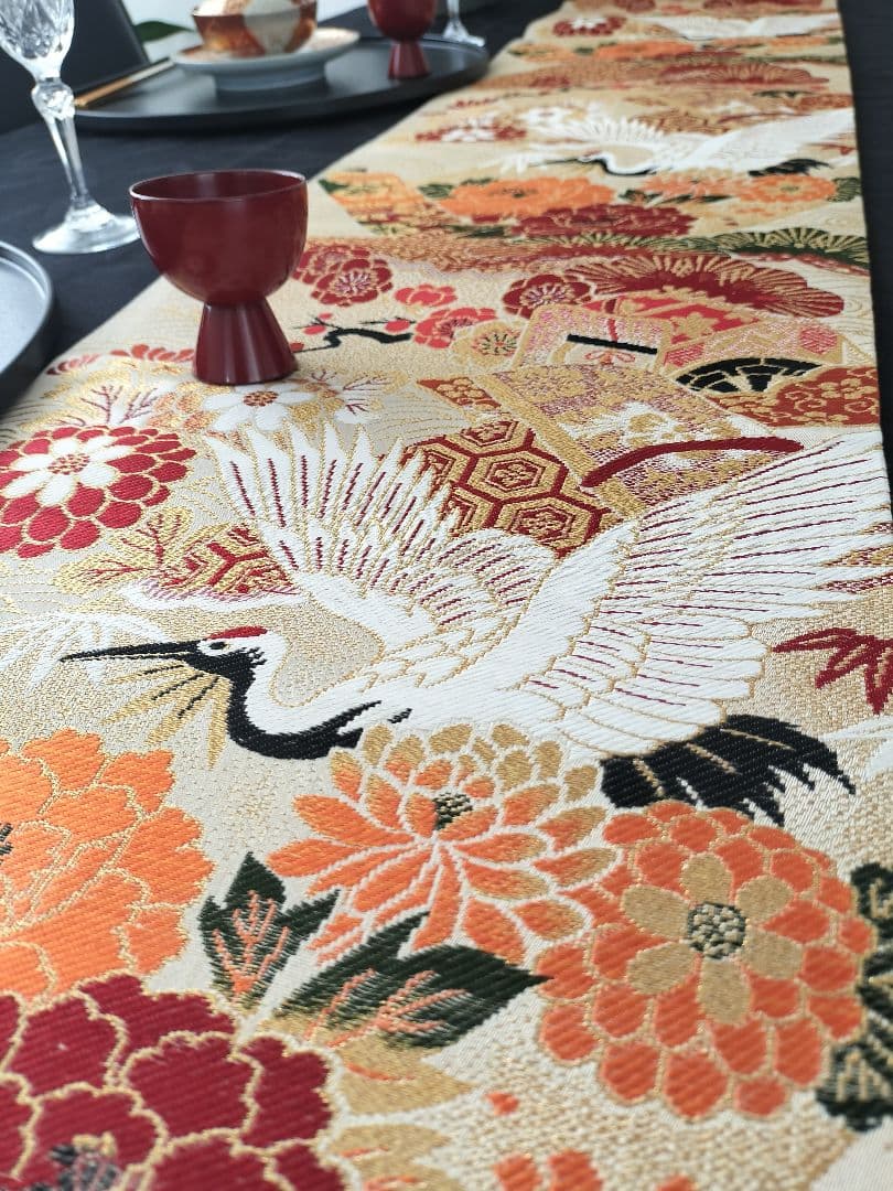 A872豪華刺繍‼️花嫁衣装帯‼️テーブルランナー1ｍ86cm