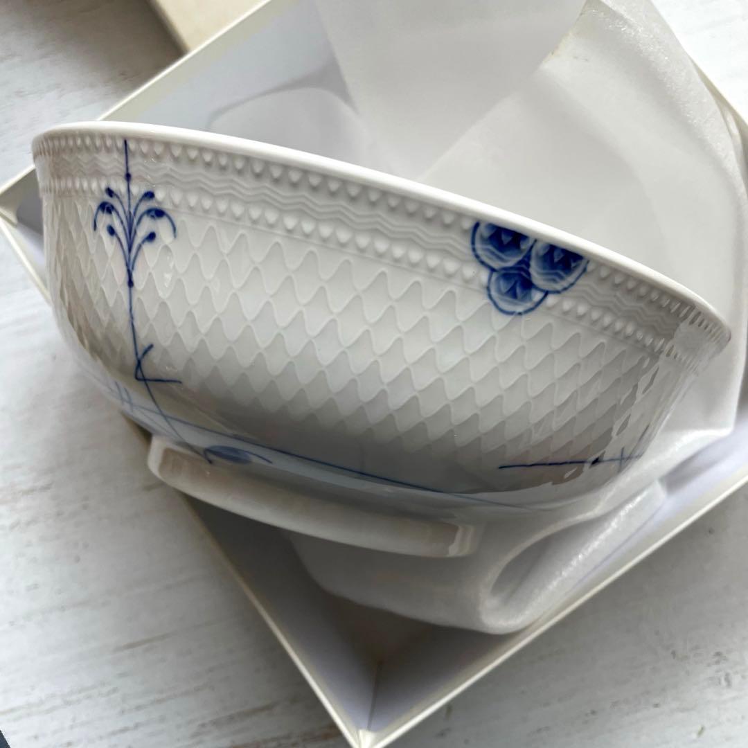 新品 ブランド箱入り ロイヤルコペンハーゲン ブルーパルメッテボウルL 22cm