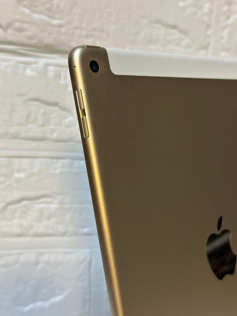 【美品】Apple iPad air2 16GB (A1567)