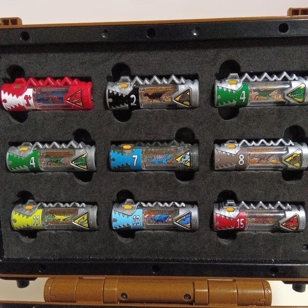 獣電戦隊キョウリュウジャー　獣電池＆ボックス　セット