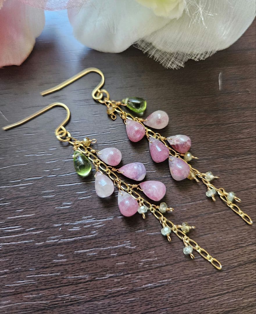 ハンドメイドピアス ピンクトルマリンインクォーツ～ハナミズキ・一点物～