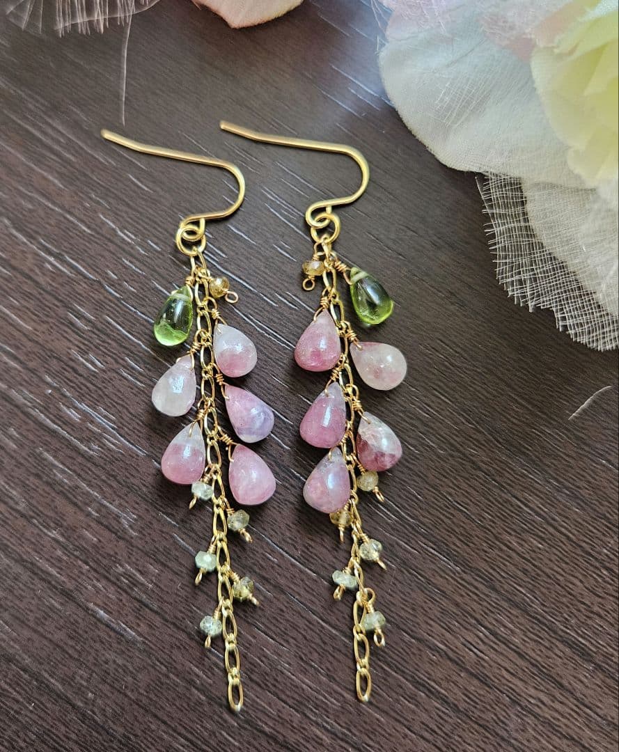 ハンドメイドピアス ピンクトルマリンインクォーツ～ハナミズキ・一点物～