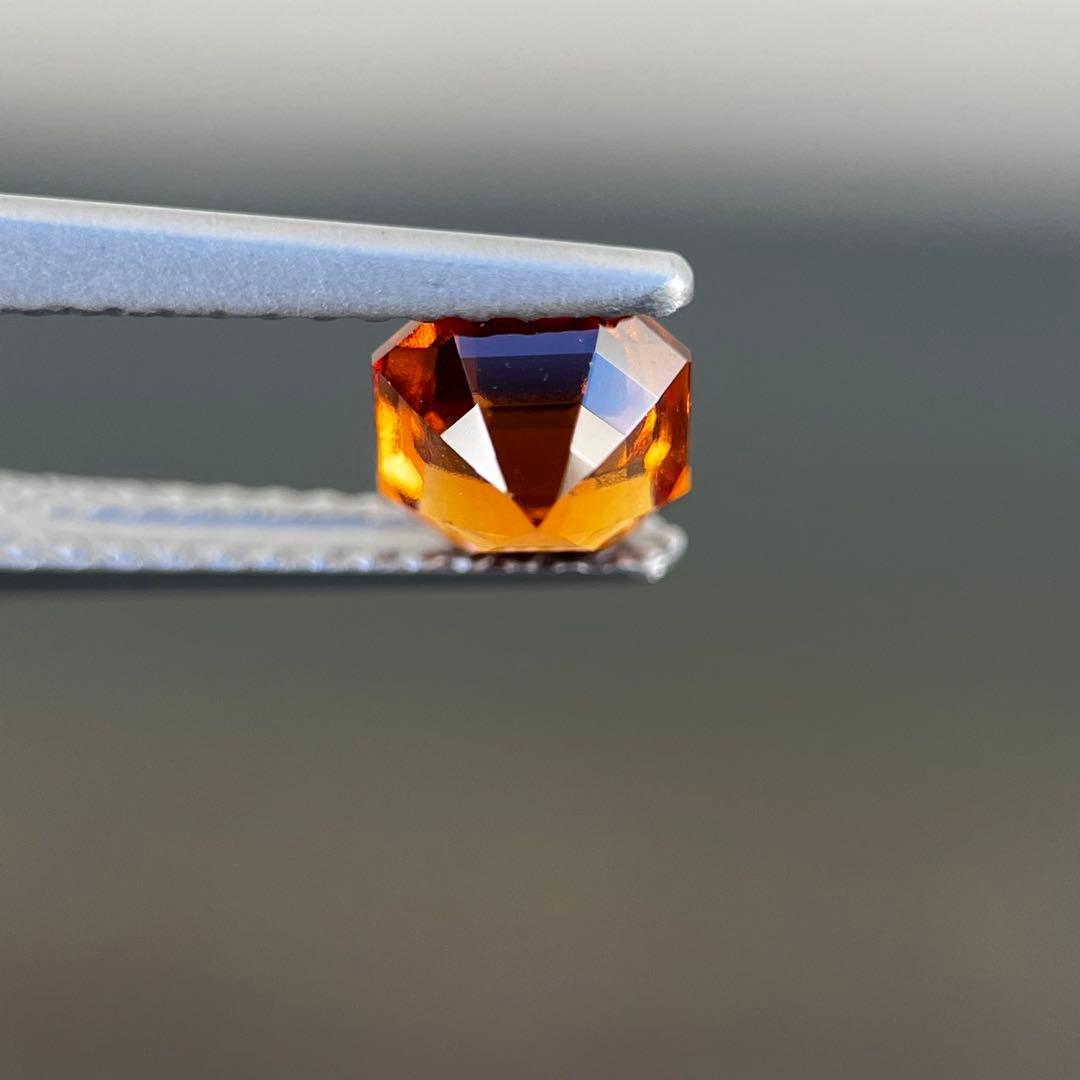 スリランカ産非加熱天然グロッシュライトガーネット