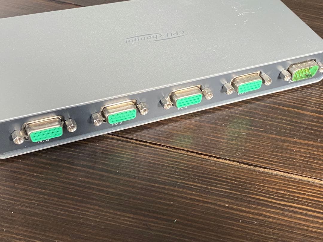 パソコン自動切替器　SW-KVM4LU