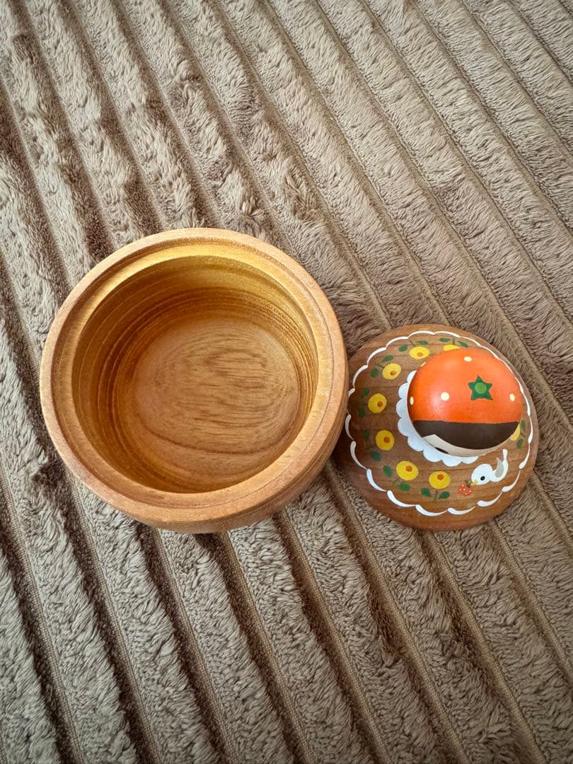 木絵雑貨 キャニスター 蓋物 みかん