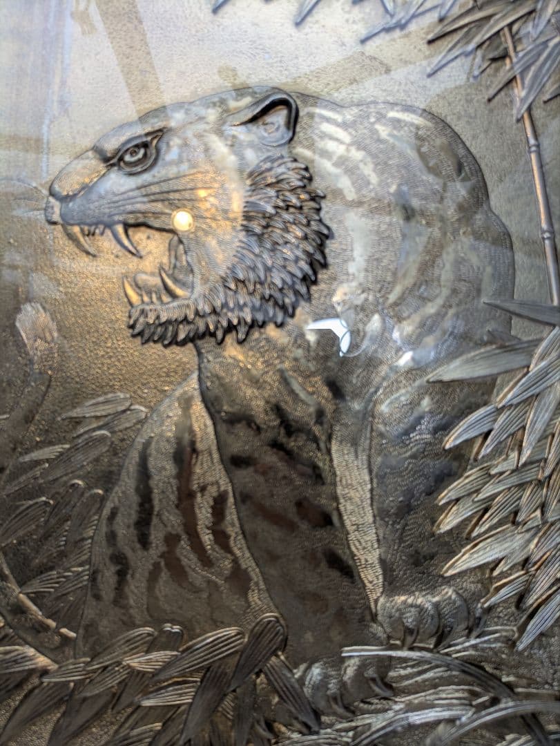 ☆b697、純金鍍金24KGP保証　虎（トラ） 額縁　金属工芸　 風水 金運