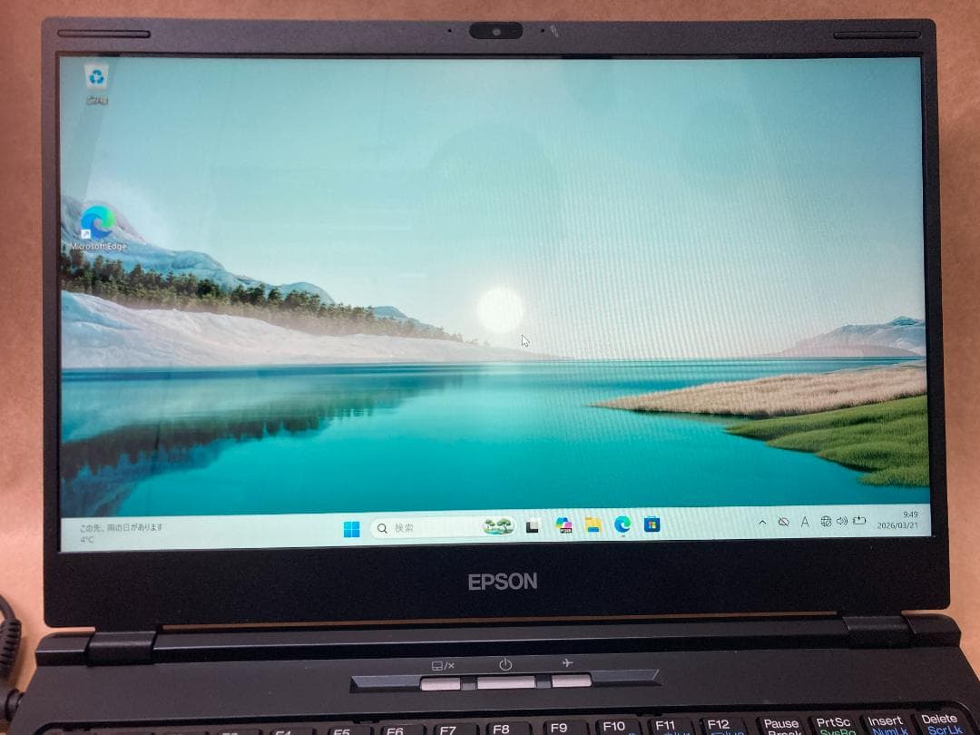 EPSON NA520E第８世代Corei3 128GB 4GB