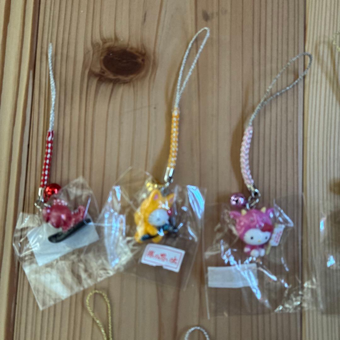 ご当地キティ根付けハローキティ ストラップ 12個セット　おまとめ売り