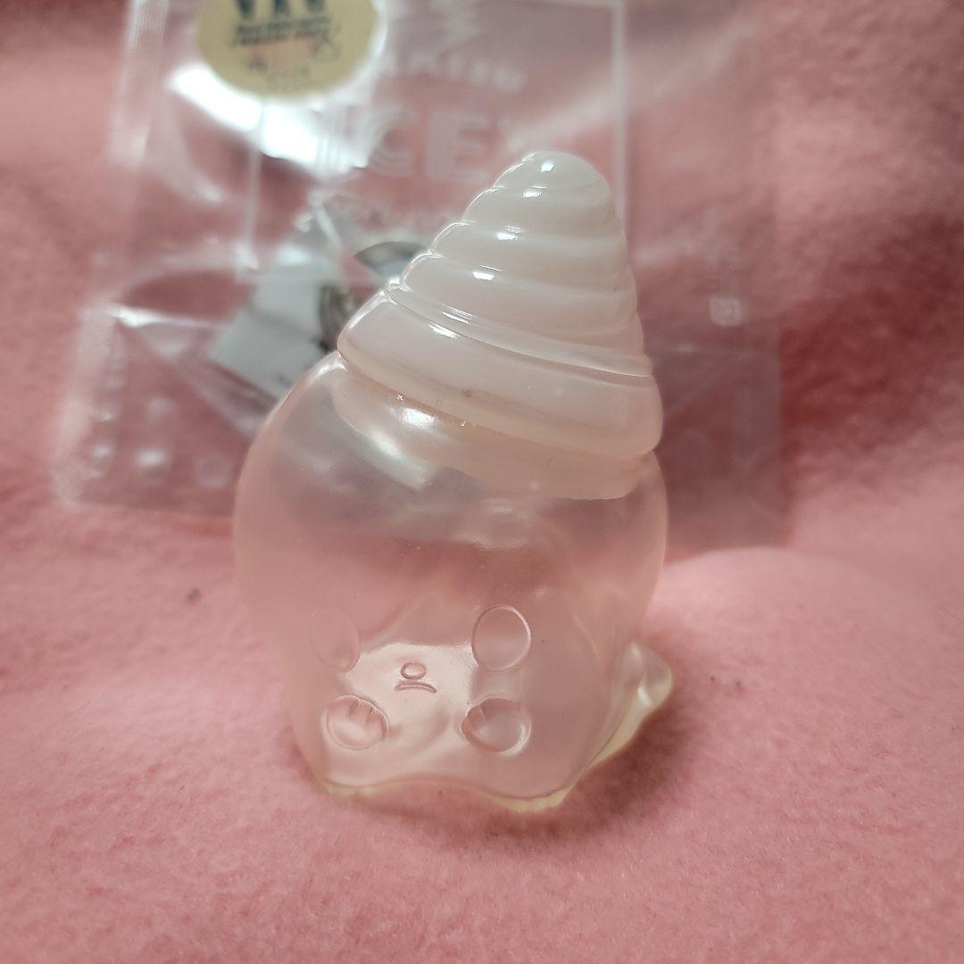 怪獣アイシー　ガチャ玉　アイシー　ソフビ　フィギュア　せりのりか