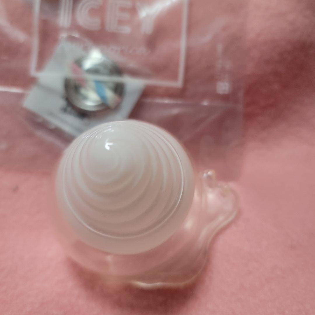 怪獣アイシー　ガチャ玉　アイシー　ソフビ　フィギュア　せりのりか