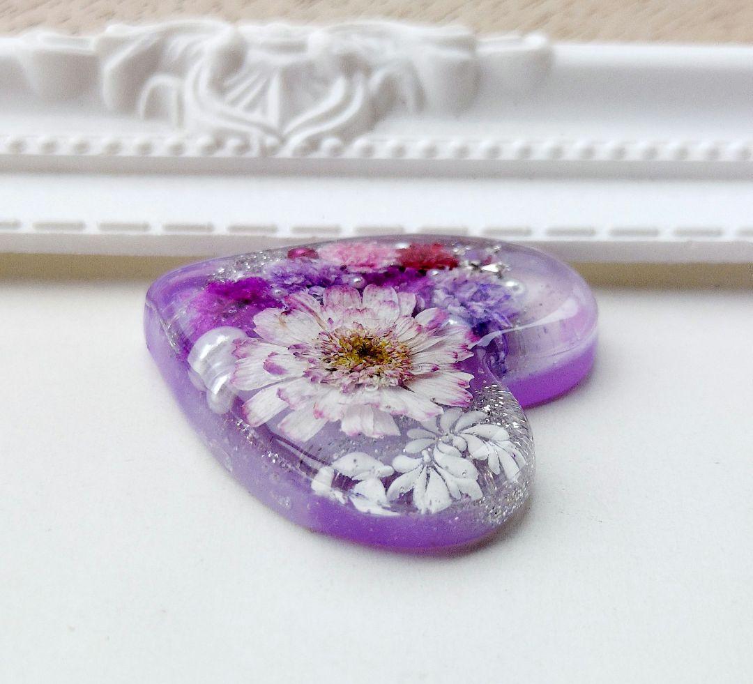 【1359】レジン　マトリカリア　ヘアゴム　ポニーフック　ブロ―チ　ハンドメイド