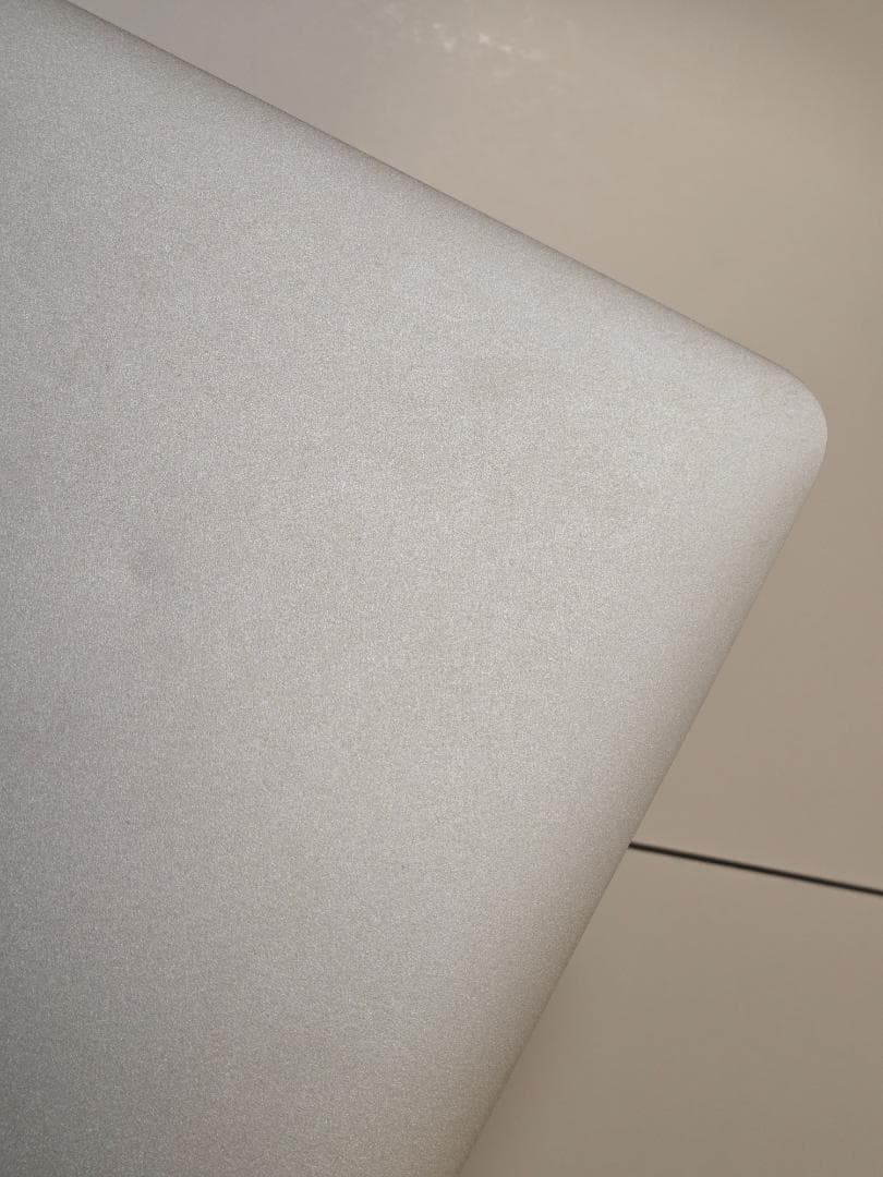 MacBook Air 13インチ Mid 2011 4GB / 256GB