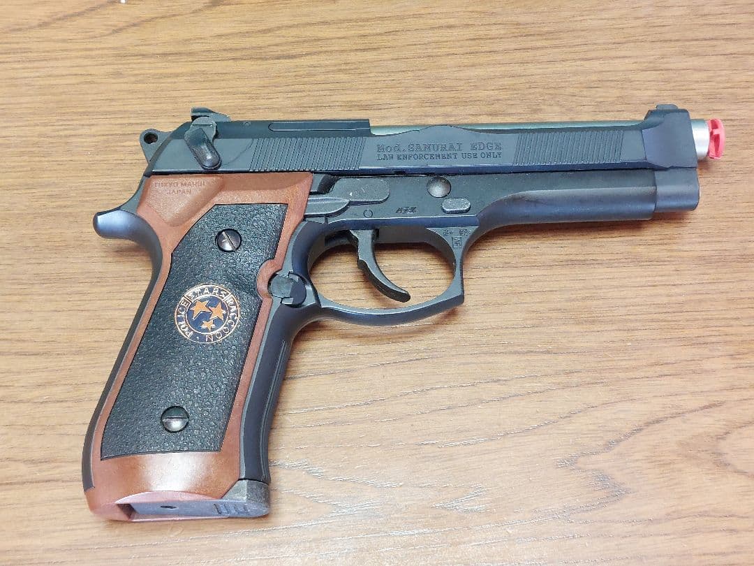 サムライエッジスタンダードモデルベレッタM92Fバイオハザード外箱無動作確認済み