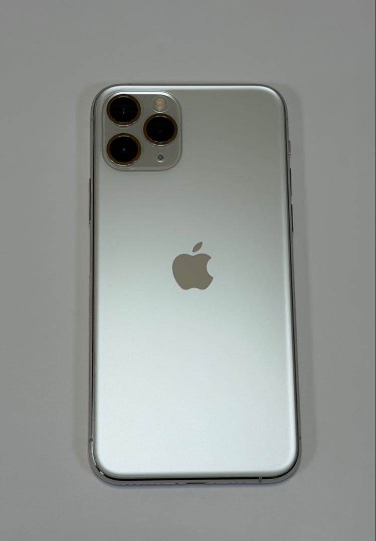 iPhone 11 Pro 256GB シルバー　初期化済み
