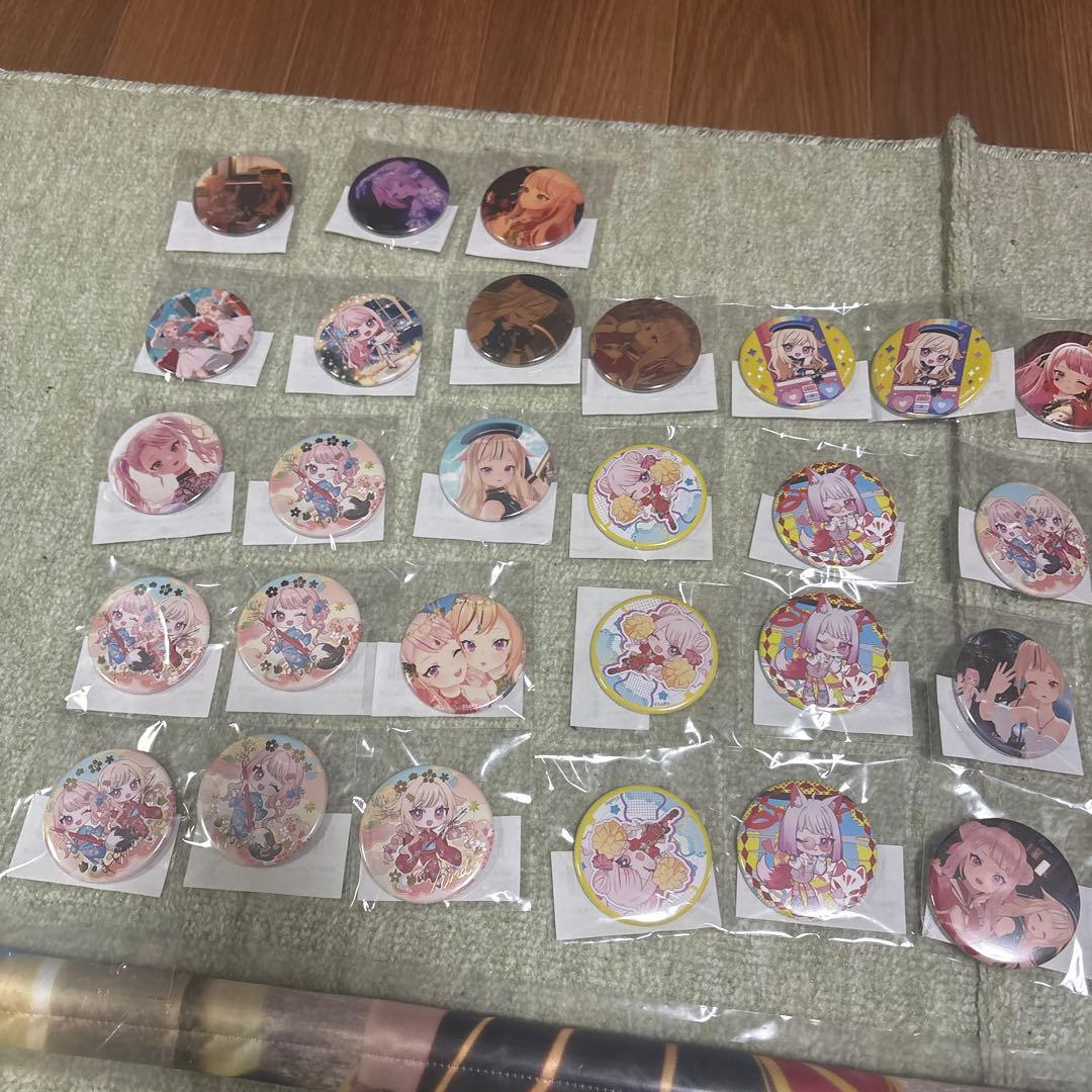 新春運だめし!ヒメヒナガチャ2026 S賞サイン入りタペストリー 缶バッチ43個
