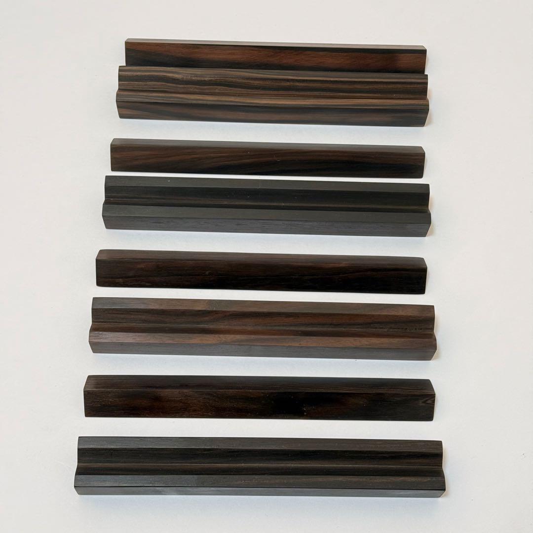 山本音響工芸 VB-18 インシュレーター 黒檀製 V溝支持ベース