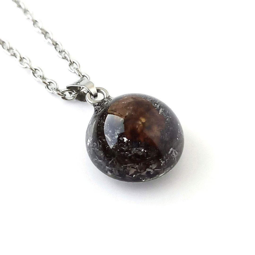 隕石の中でも桁外れの強力なパワーを持つといわれるセリコパラサイトのオルゴナイト①