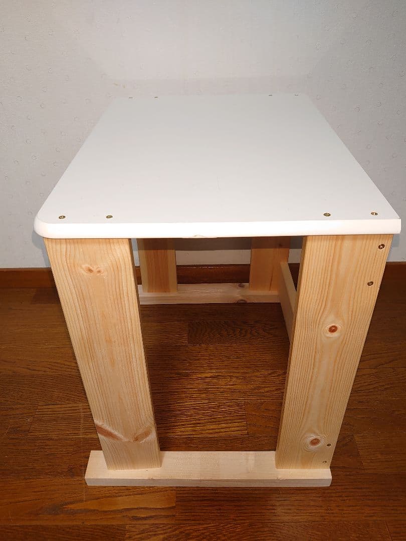 【累積248台目】パチスロを置く台・1台用シンプルスタンド★コンパクト型⑩