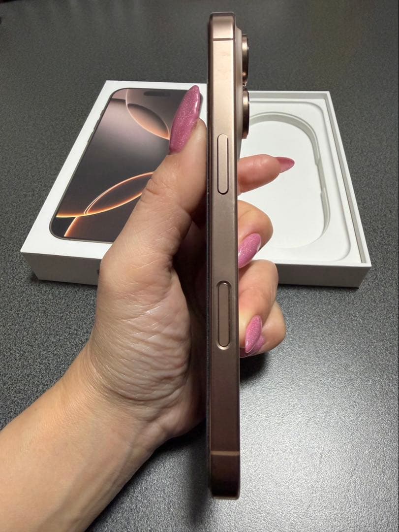 Apple iPhone 16 Pro 256GB ゴールド 本体