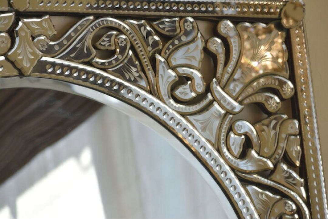 壁掛け鏡 壁掛けミラー アンティーク調フルールド・リス　Fleur　de lis