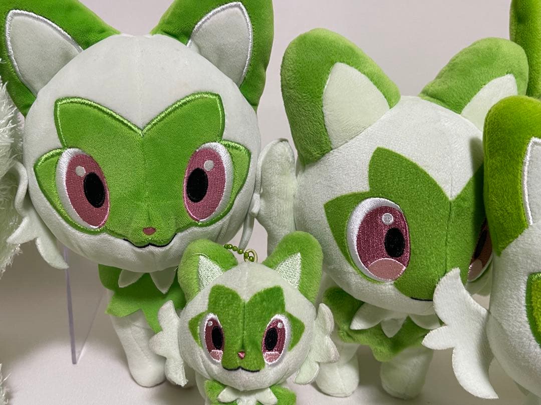 ポケモン　ニャオハ　ぬいぐるみまとめ売り