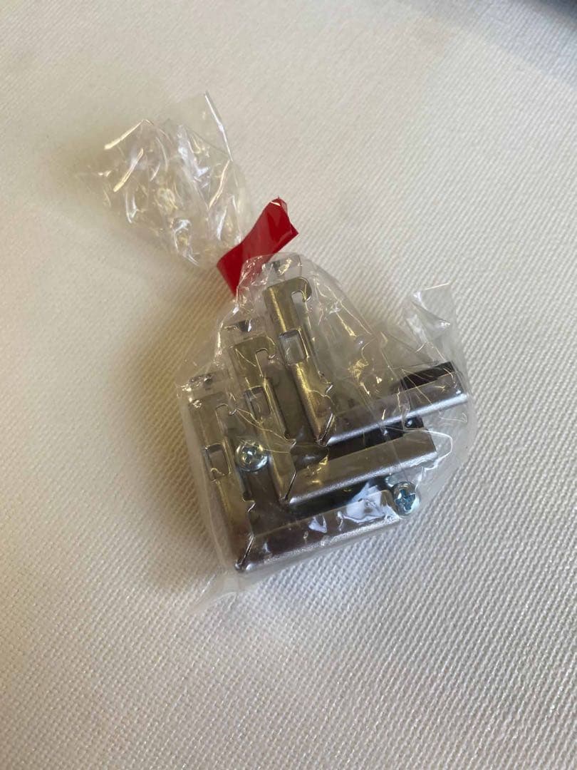 ヨコ型ブラインド　タチカワ　シルキー　09IBO　W1640×H1290