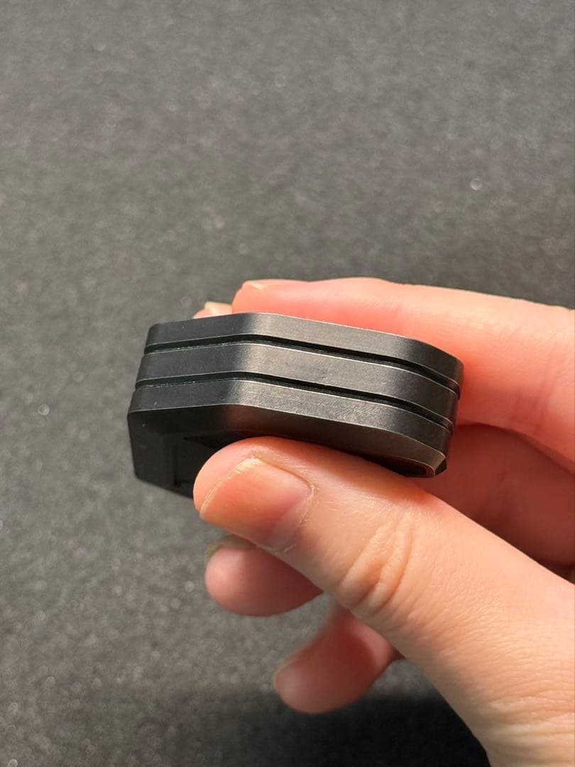 POIS BANANA SS製　フィジェットトイ