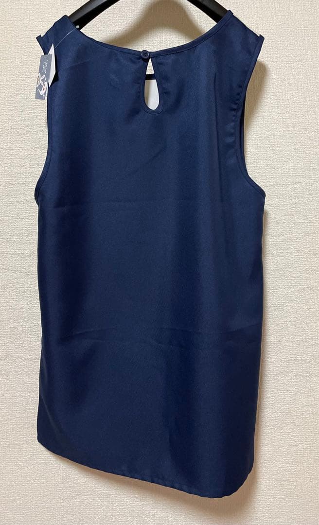 めがねうさぎ　エプロン　新品未使用タグ付き　保育士　ねないこだれだ 大人　絵本