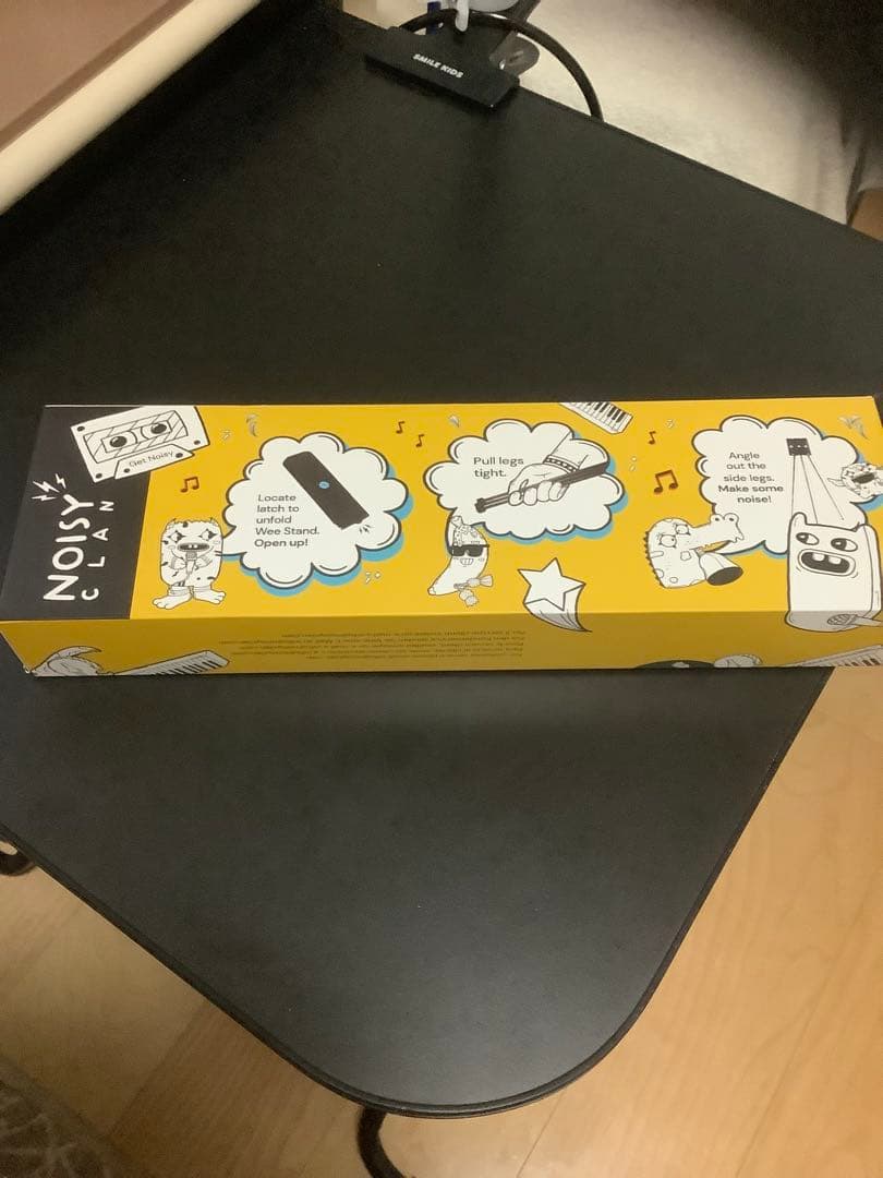 『送料込み』軽量、コンパクト譜面台(wee stand)