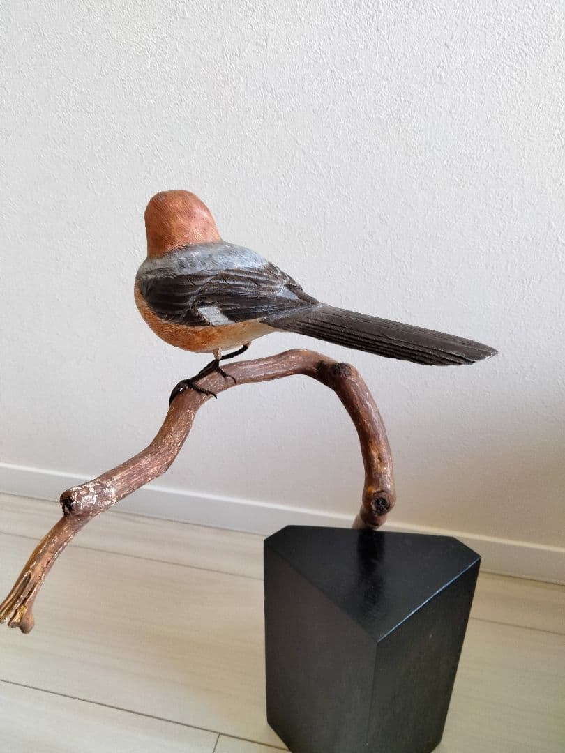 モズのバードカービング