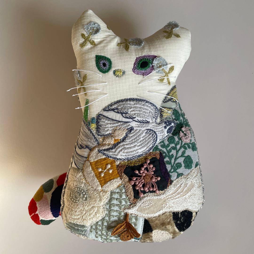 ミナペルホネン ハンドメイド オッドアイ ⭐猫 (*ΦωΦ)白猫さんb5