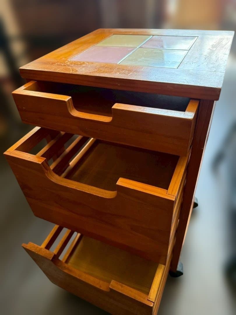 昭和レトロ キャスター付きワゴン タイル天板 3段チェスト キッチンワゴン 木製