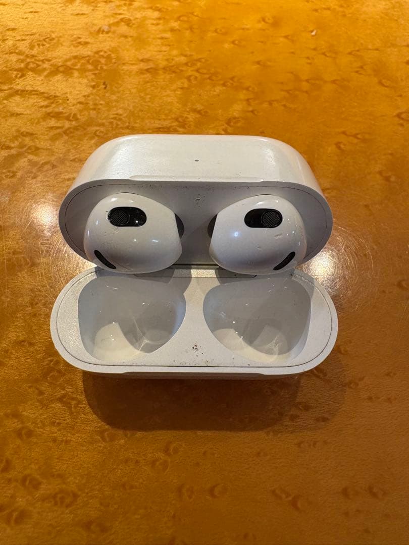 AirPods3【2021発売】 本体 充電ケース付き