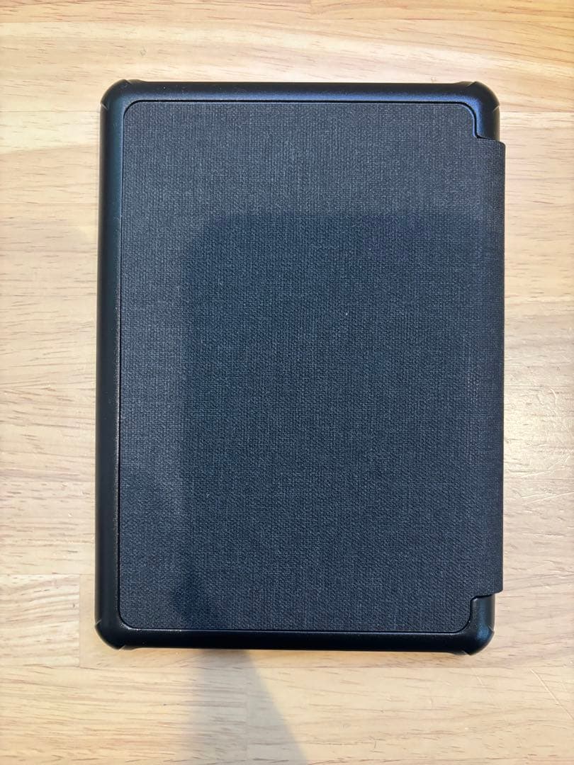 Kindle paper White 10世代32GB wifi 専用カバー付き