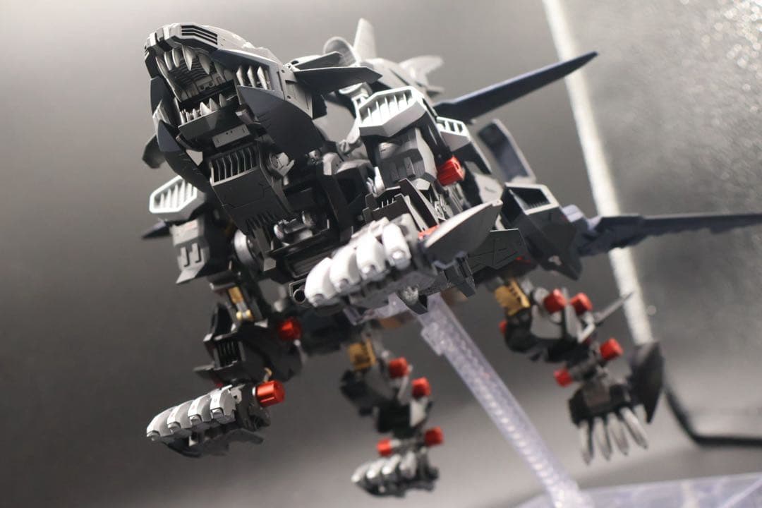 ゾイド　コトブキヤ HMM ライガーゼロ・ドミナス