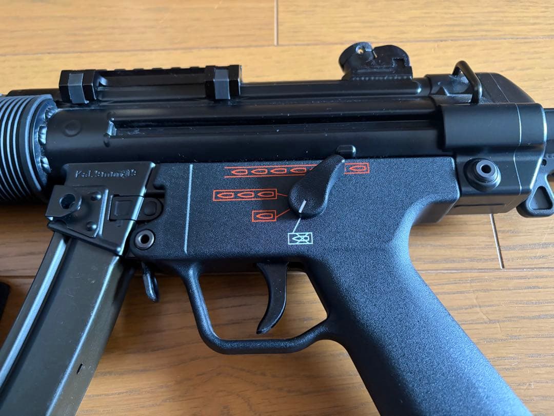 東京マルイ　次世代電動ガン MP5SD6 マガジン3本付き