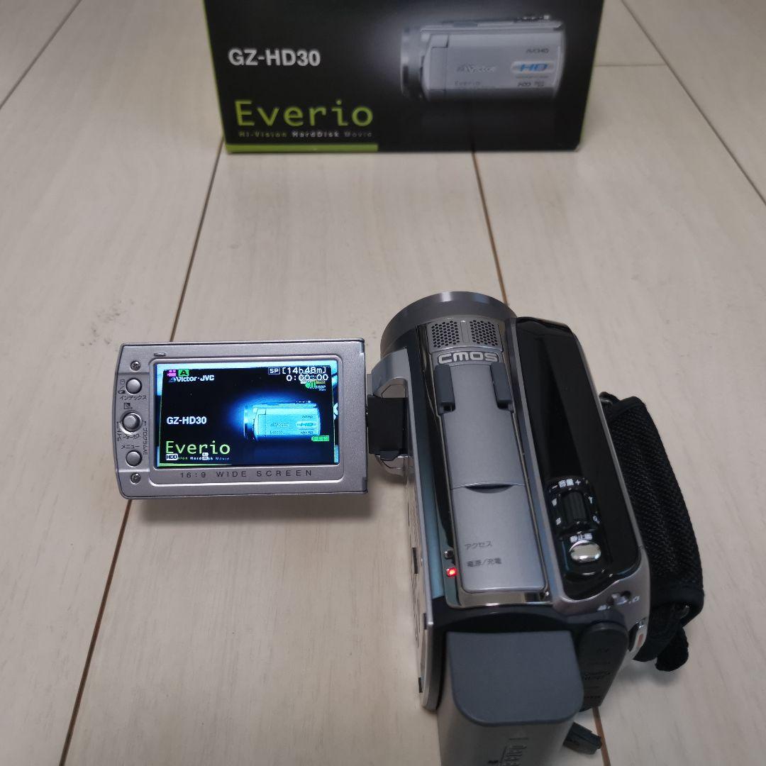 ビデオカメラ　Victor　JVC製