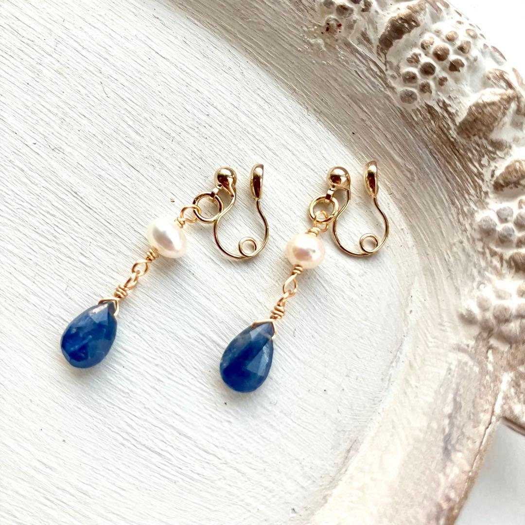 【特別価格】 天然石 9月誕生石 サファイア 痛くないイヤリング