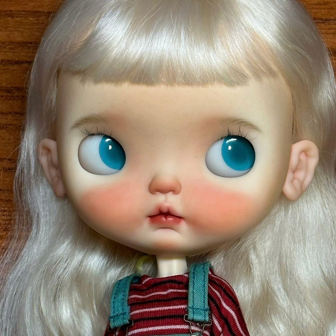 カスタムブライス 小さなお目目 幼い 海外作家様 かわいい 人形 カスタムドール