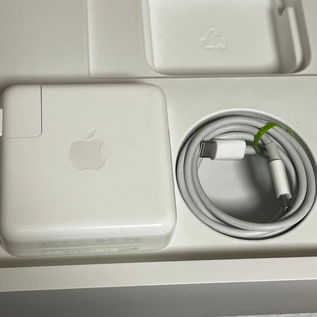 Apple MacBook Pro 13インチ 2020