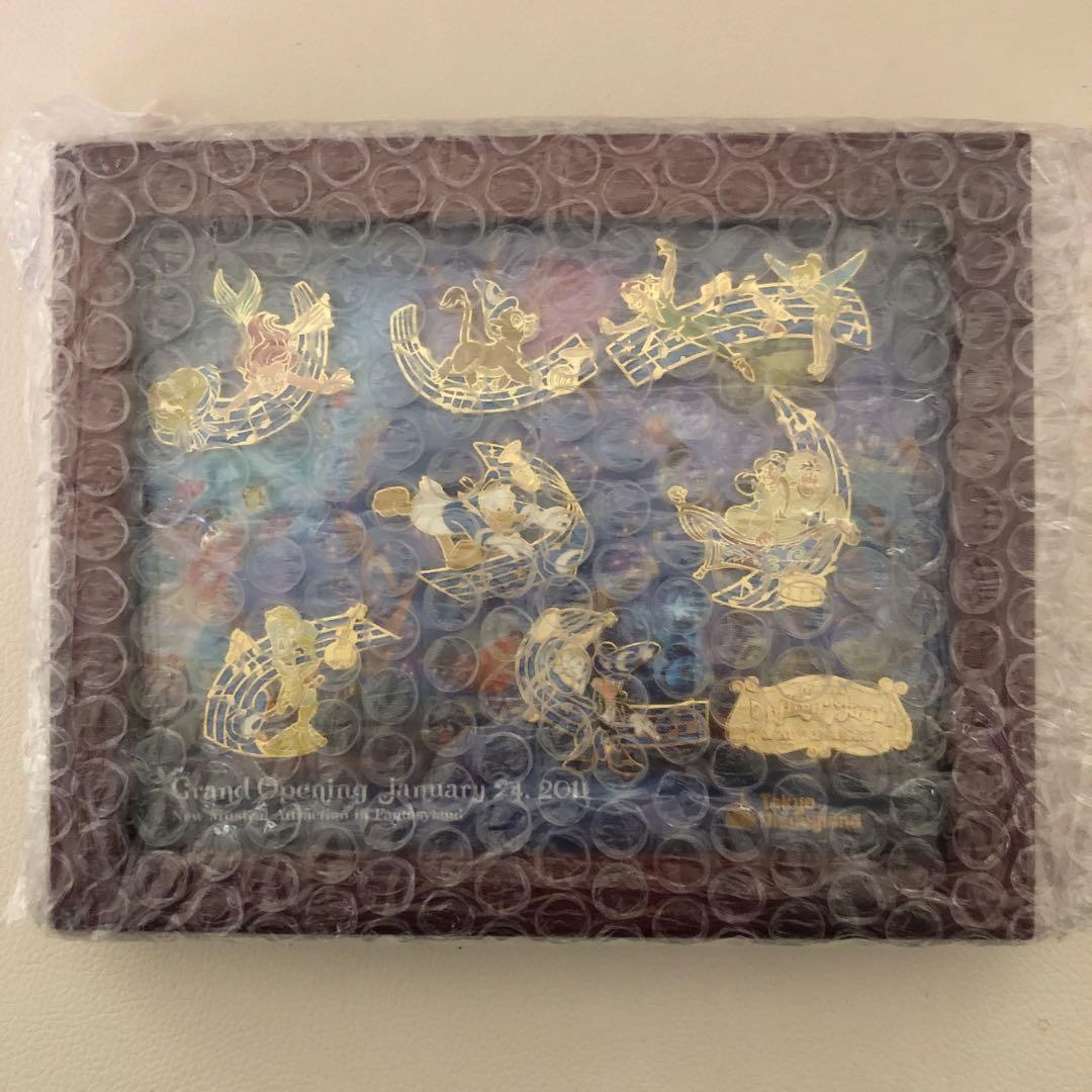 ディズニーランド　ミッキーのフィルハーマジック ピンバッジセット額入り