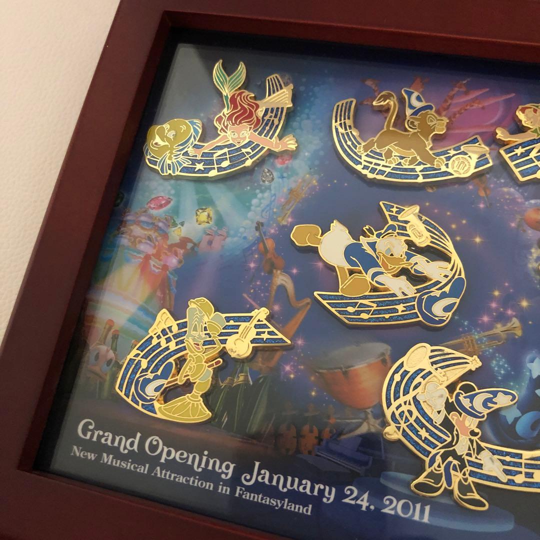 ディズニーランド　ミッキーのフィルハーマジック ピンバッジセット額入り