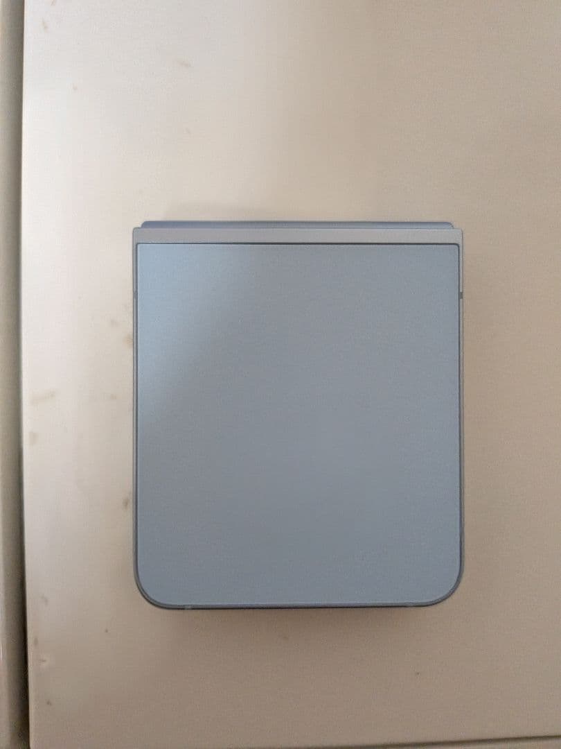 Samsung Galaxy Z Flip6 ブルー