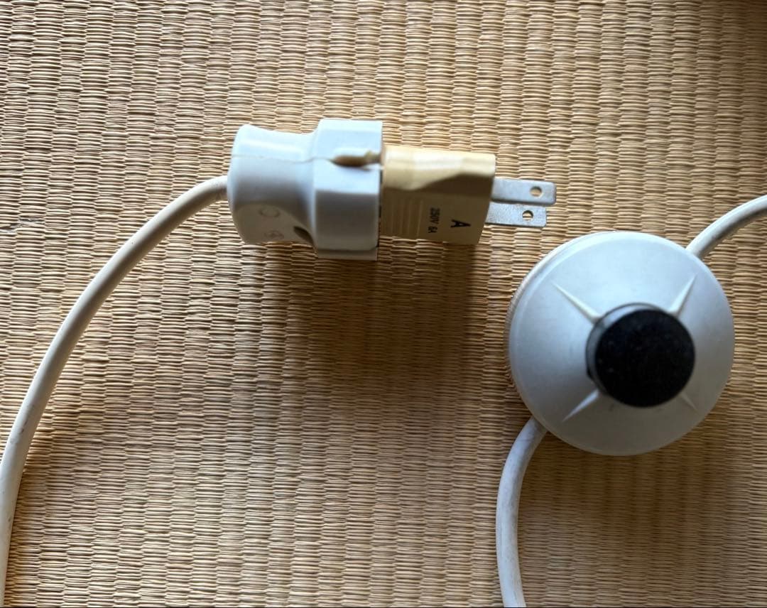 木製フロアスタンド チーク　北欧デザイン