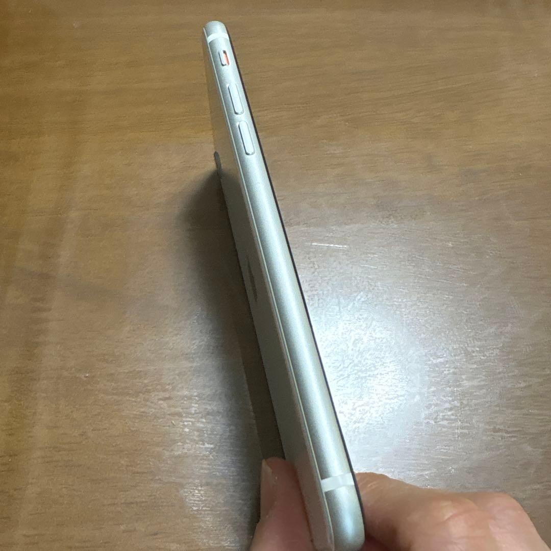 iPhoneSE 第2世代　１２８G ホワイト　白