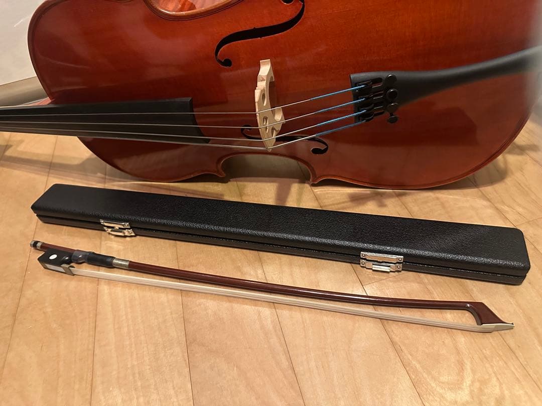 スズキ・メソード　子供用チェロ 4分の1 美品　弓　ケース付き