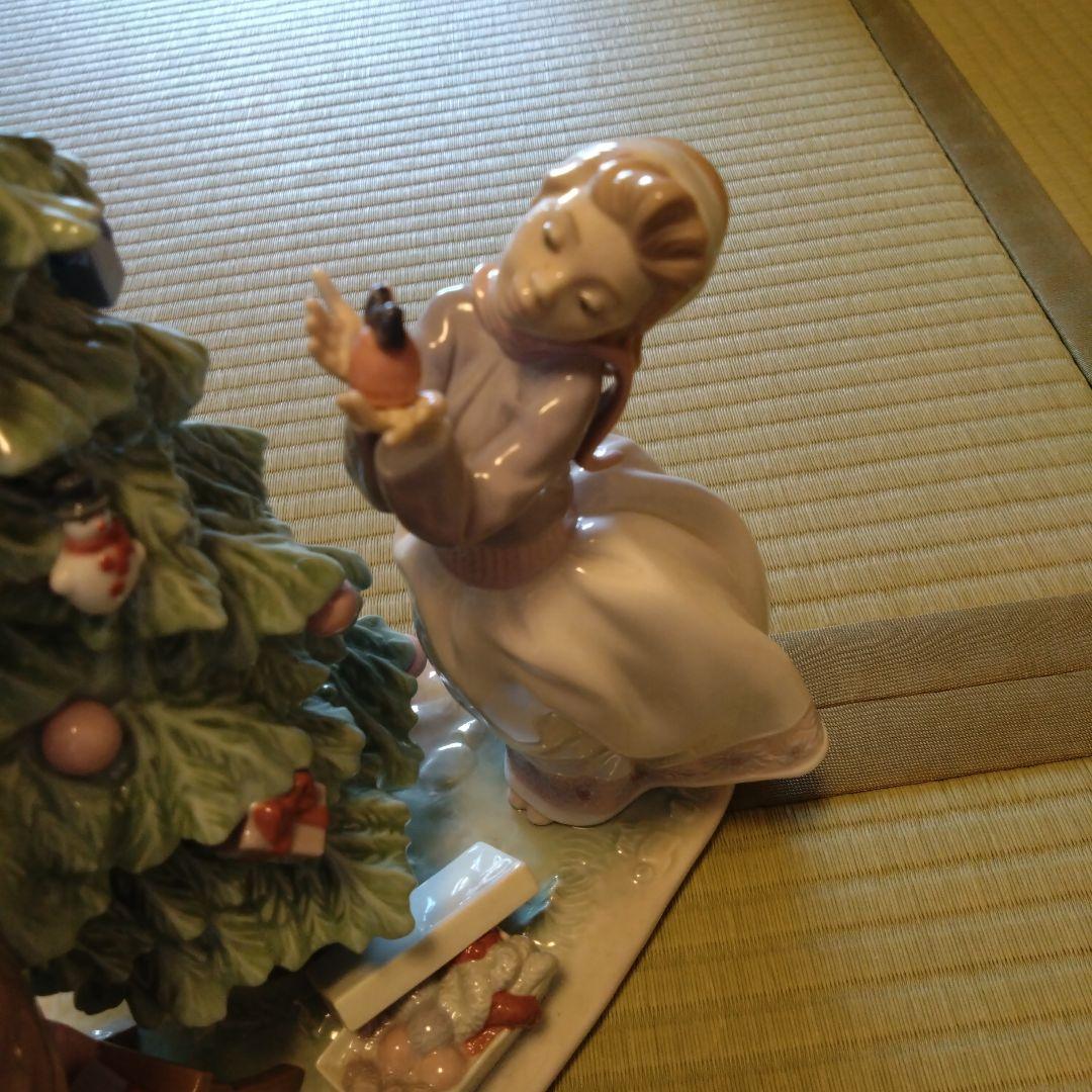 リヤドロ　LLADRO　ツリーを飾ろう少年少女クリスマス