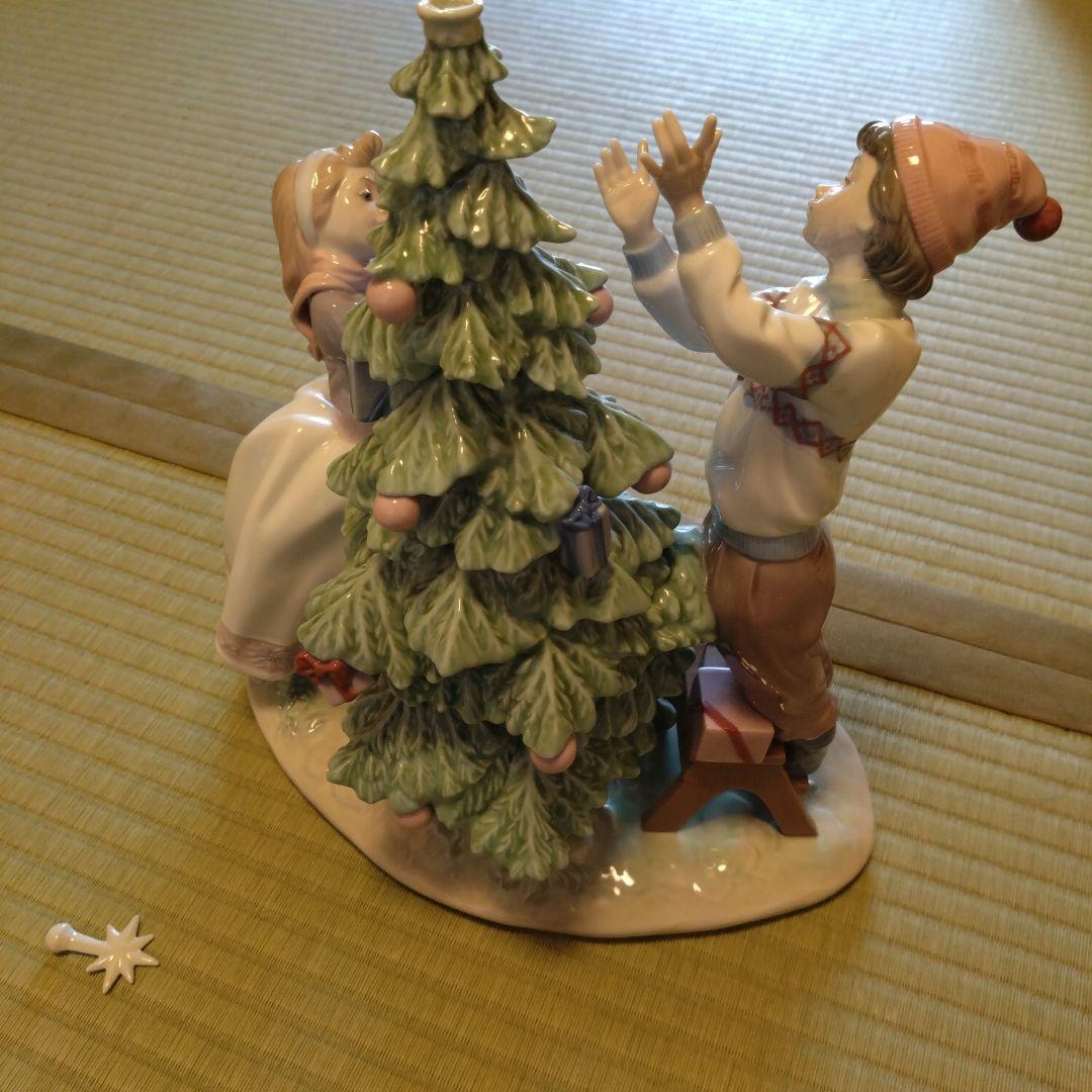 リヤドロ　LLADRO　ツリーを飾ろう少年少女クリスマス