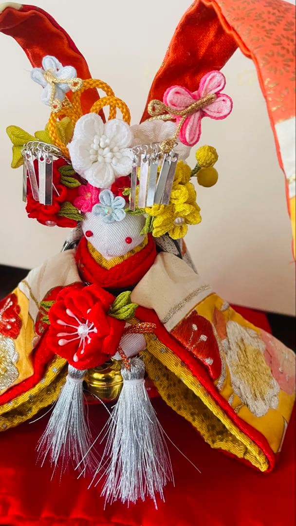 おばあちゃんのハンドメイド　着物うさぎ人形　刺繍着物　アンティーク　お雛様にも